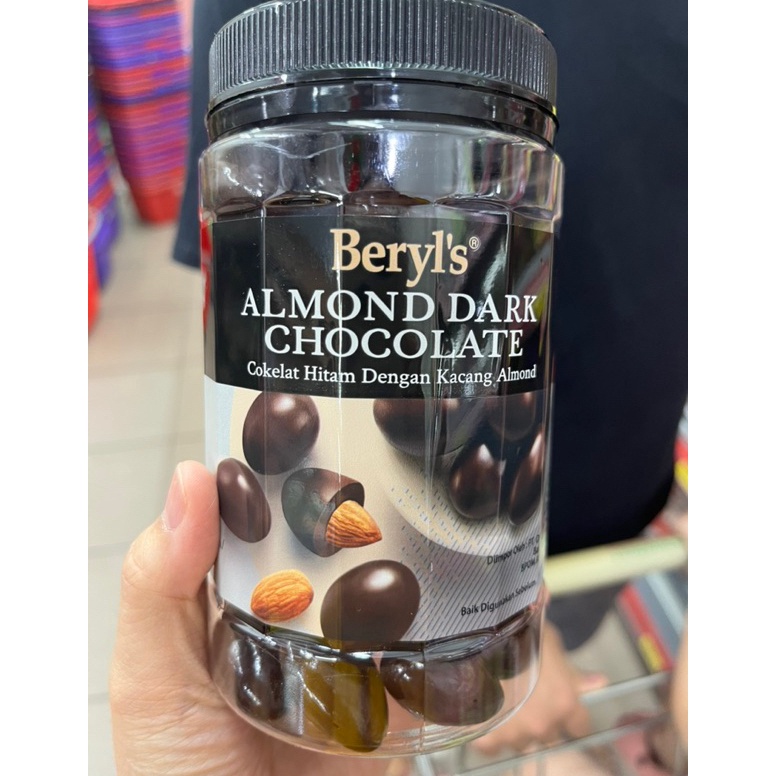 

KODE R52Q CemilanBintan Beryls choco Jar 45gr AlmondMilkraisinWhiteBittersweet