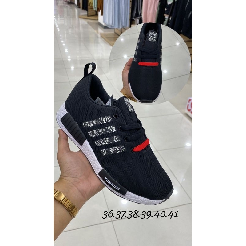 Sepatu Sneakers brand Tomkins Original