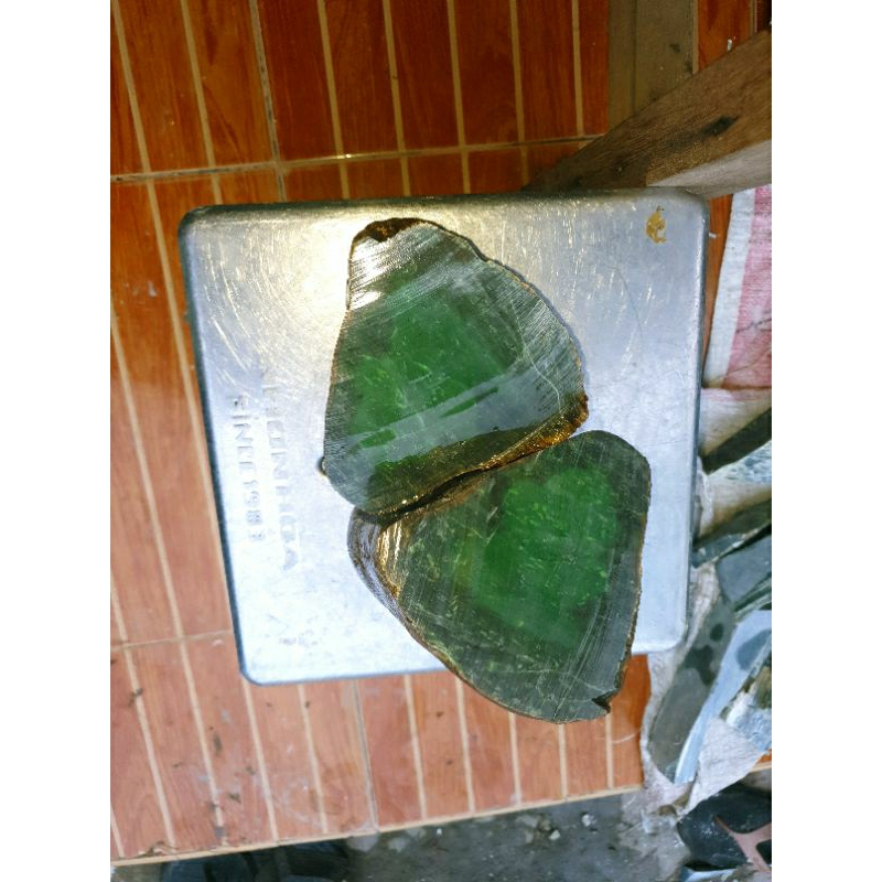 BAHAN TUNGGAL JADE TYPE A BATU GIOK MASIH UTUH KD2619