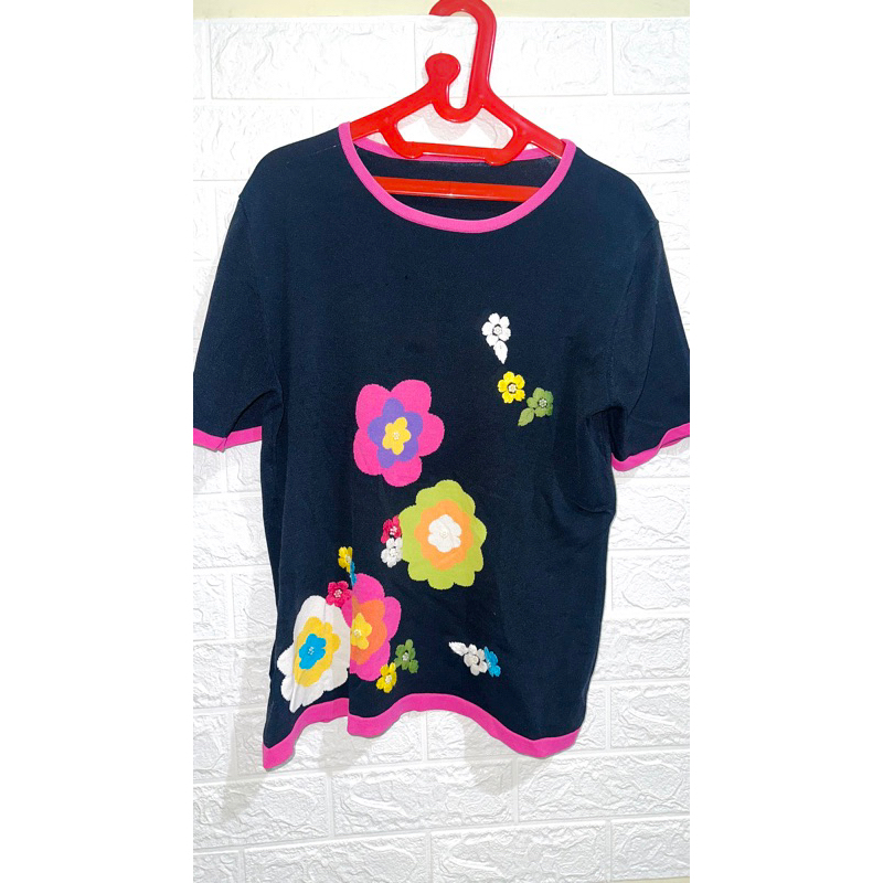 BAJU KAOS WANITA MOTIF BUNGA MURAH