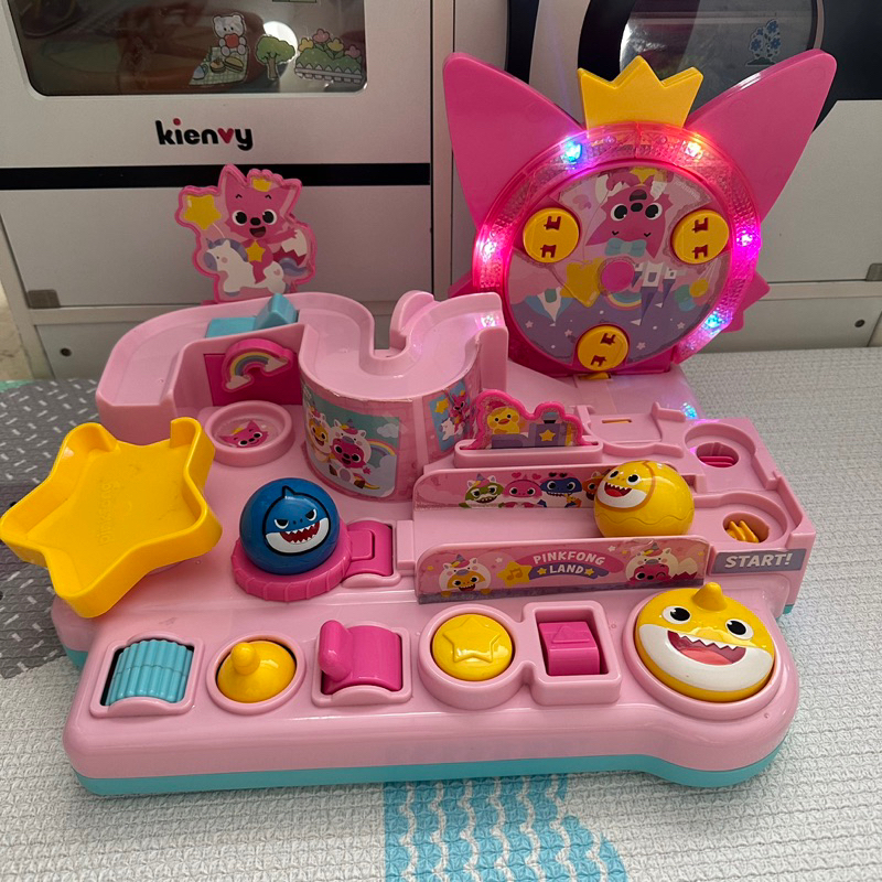 Pinkfong Baby Shark Family Land Toy Melody LED Light Korean