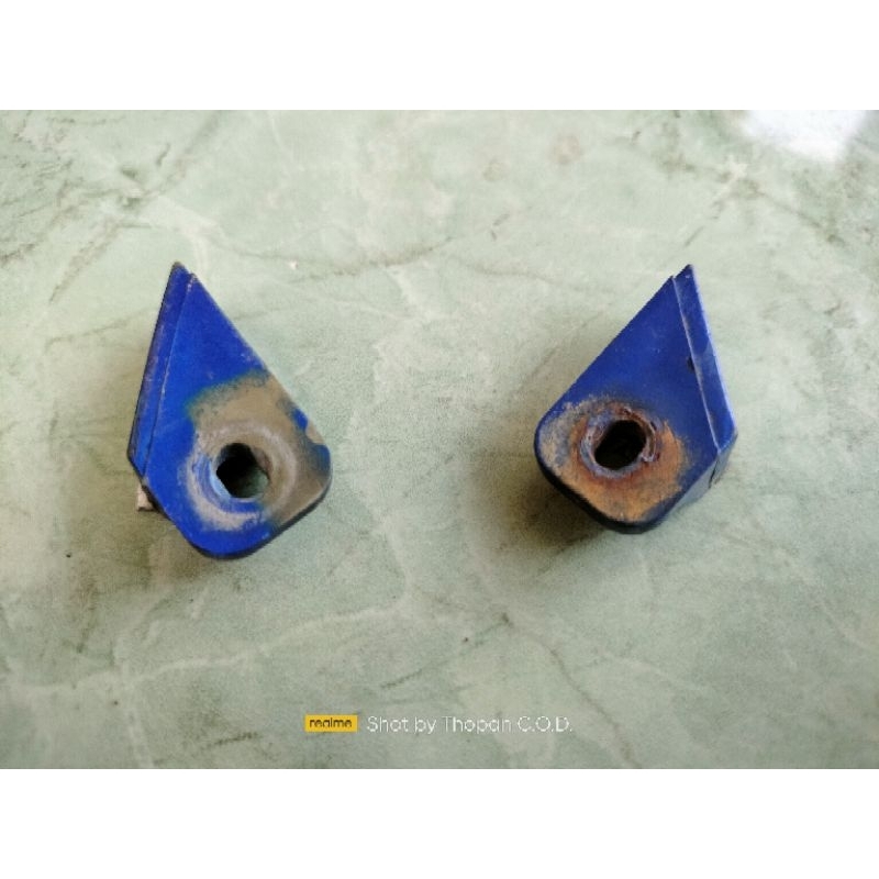 PATAHAN DUDUKAN BAUT SAYAP LUAR SATRIA HIU KANAN KIRI SATRIA HIU ORIGINAL COPOTAN :D