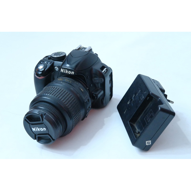 NIKON D3100