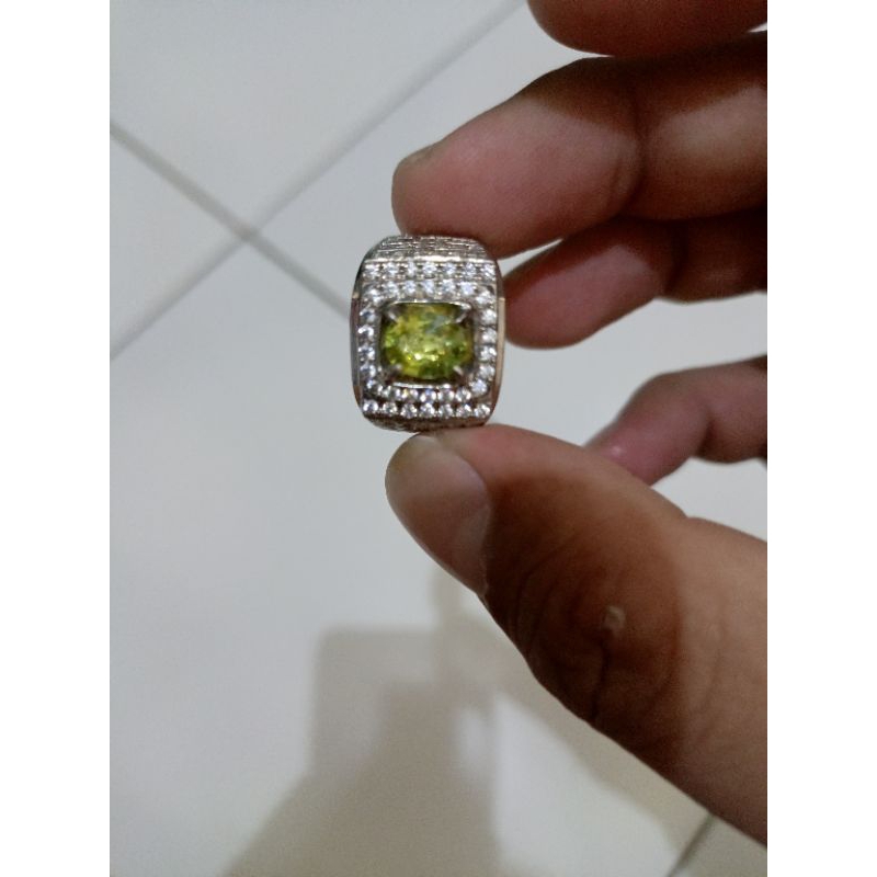 batu permata green tourmaline