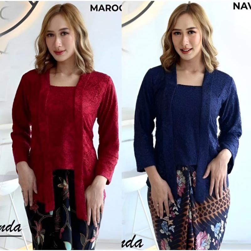 Kebaya Kutubaru / Set Kebaya Brokat Modern Kutu baru Lengan 7/8 Mix Rok Lilit Batik Kekinian