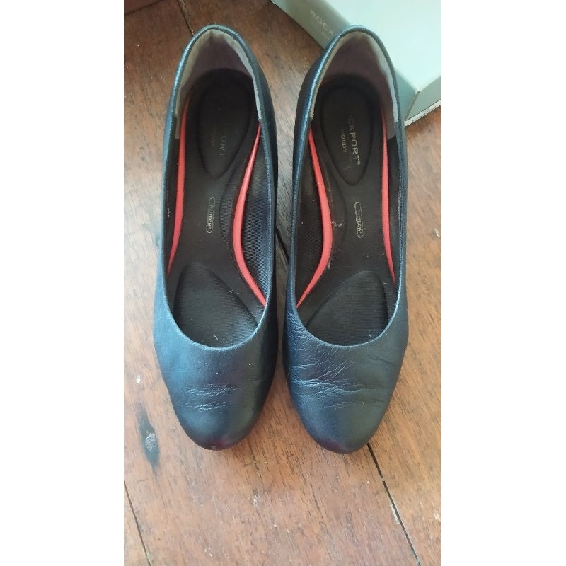 Preloved sepatu rockport