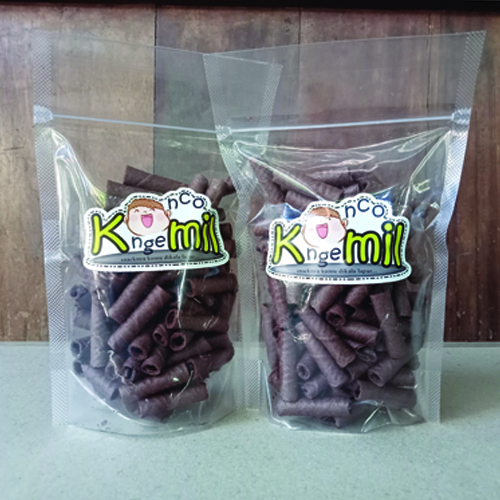 

Astor Cokelat