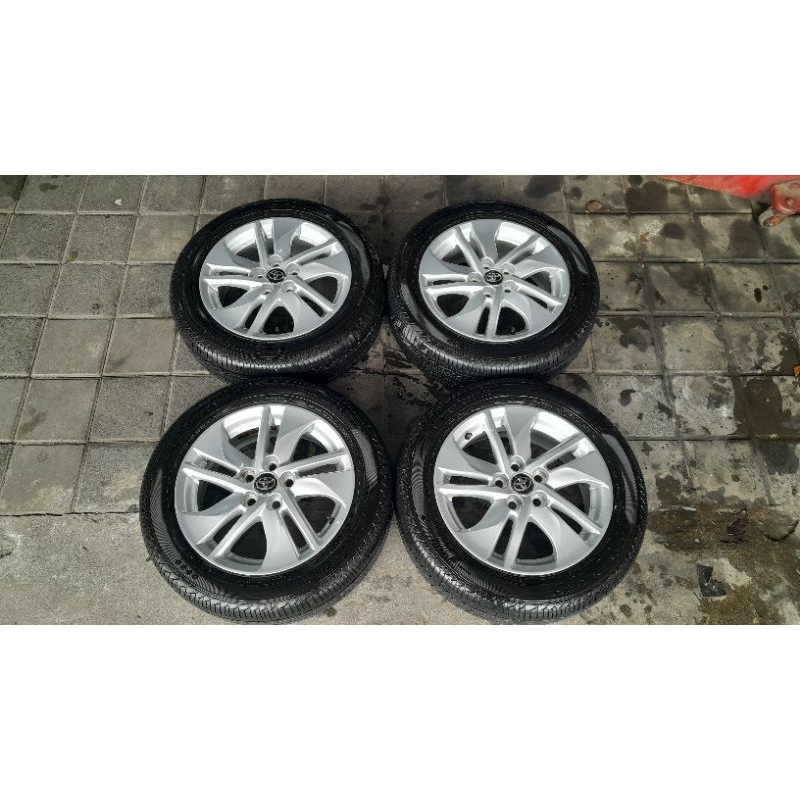 VELG DAN BAN BEKAS MOBIL OEM COPOTAN SIENTA + 185 60 15