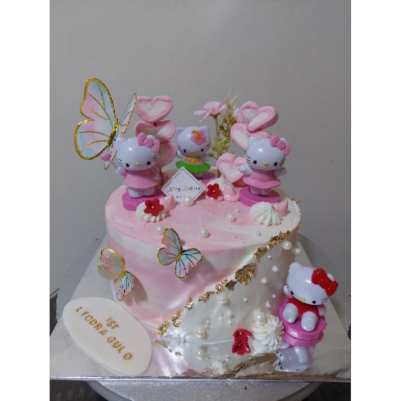 

Cake tema hello kitty pink