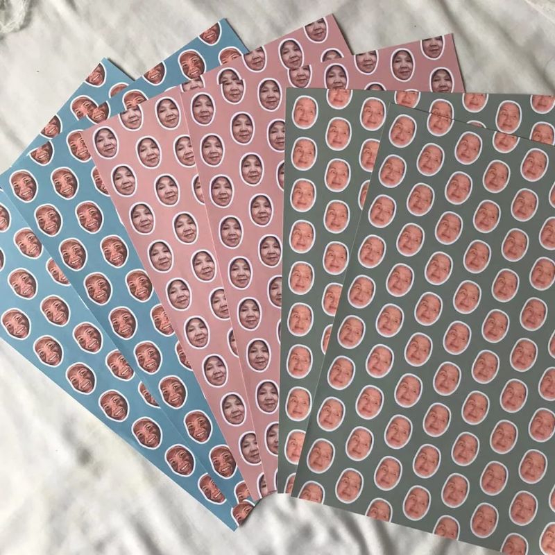 

KERTAS KADO CUSTOM