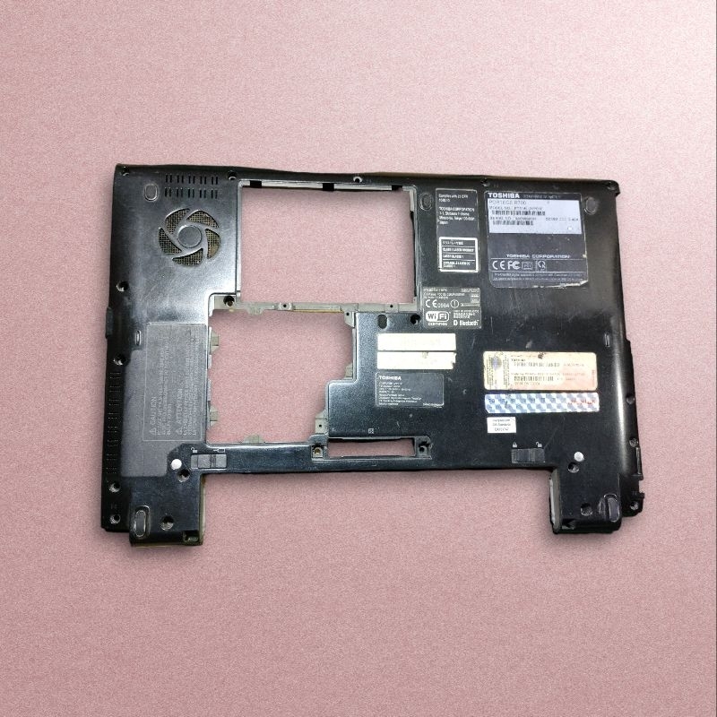 Casing bawah Toshiba Portege R700