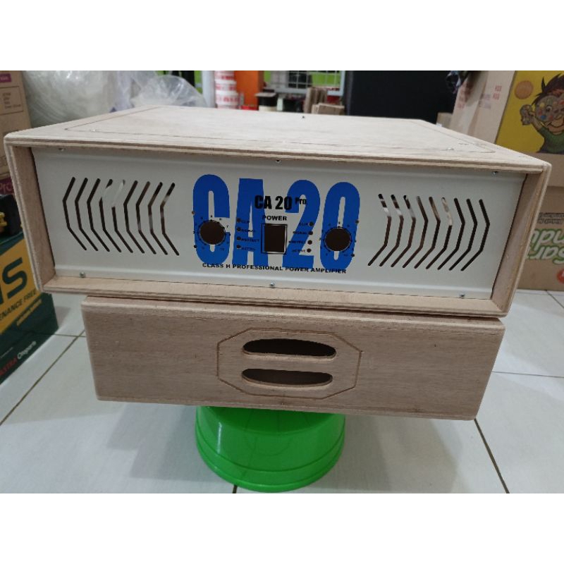 BOX/BOK POWER AMPLIFIER CA 20 PUTIH