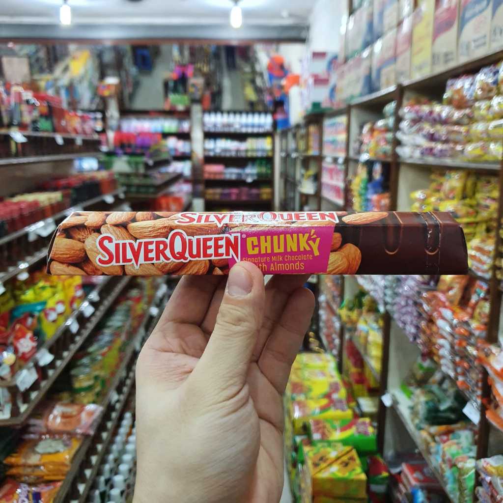 

COKELAT SUSU KACANG ALMOND SILVERQUEEN CHUNKY ALMONDS MILK CHOCOLATE 85 g