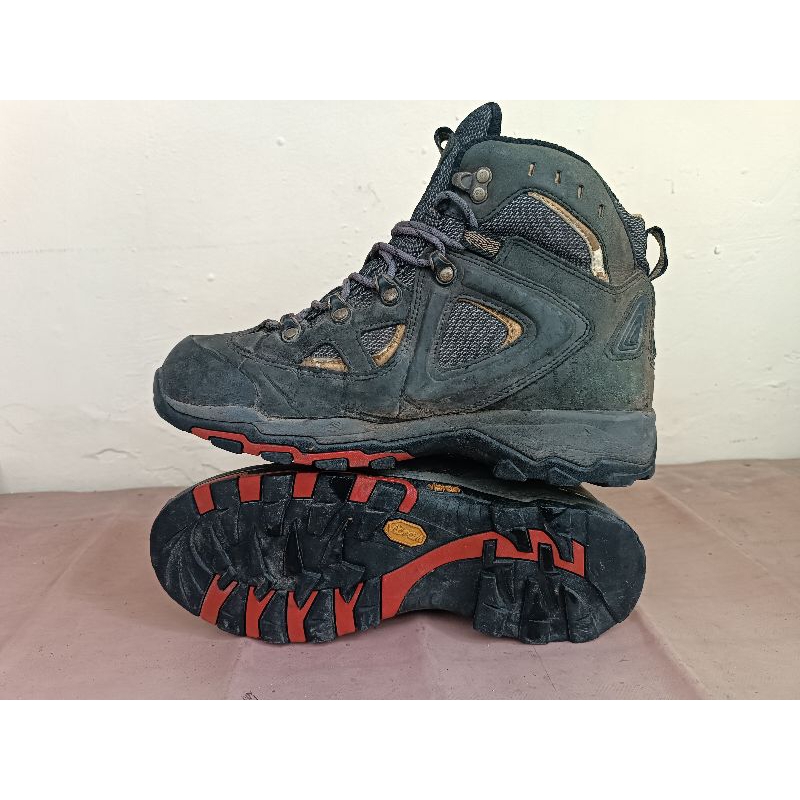 Sepatu Gunung Kolon Sport