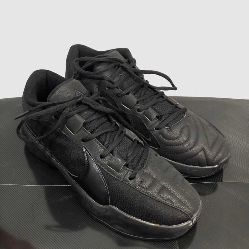 Sepatu Basket Nike Freak 5 Blackout Second