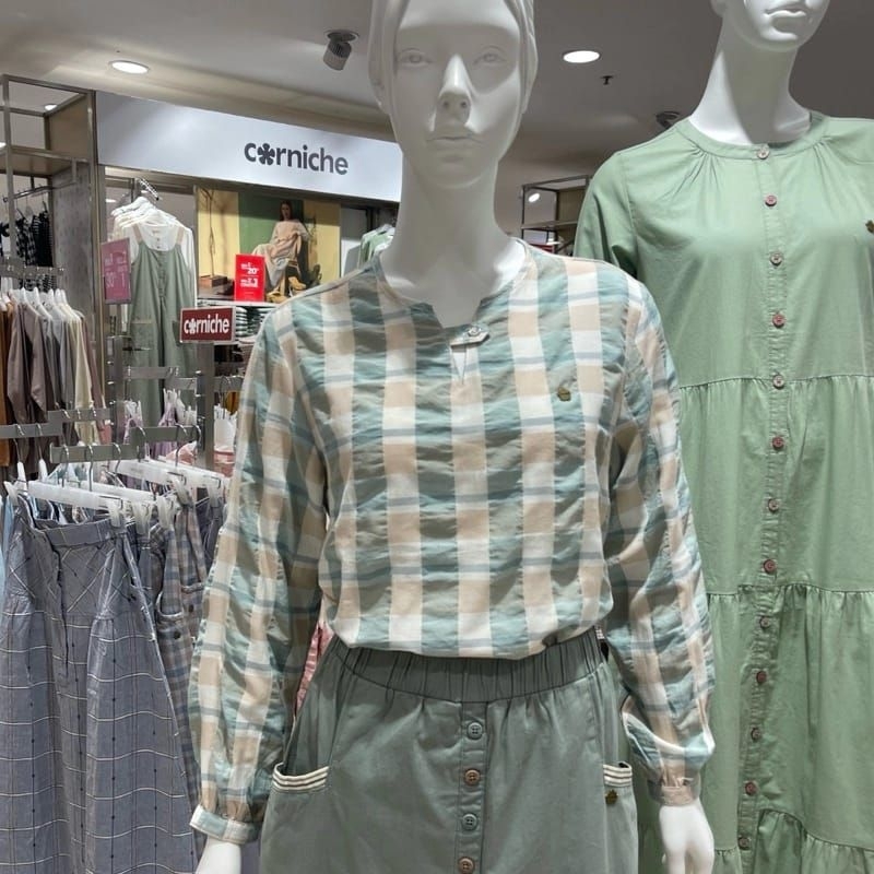 CORNICHE BLUS WANITA