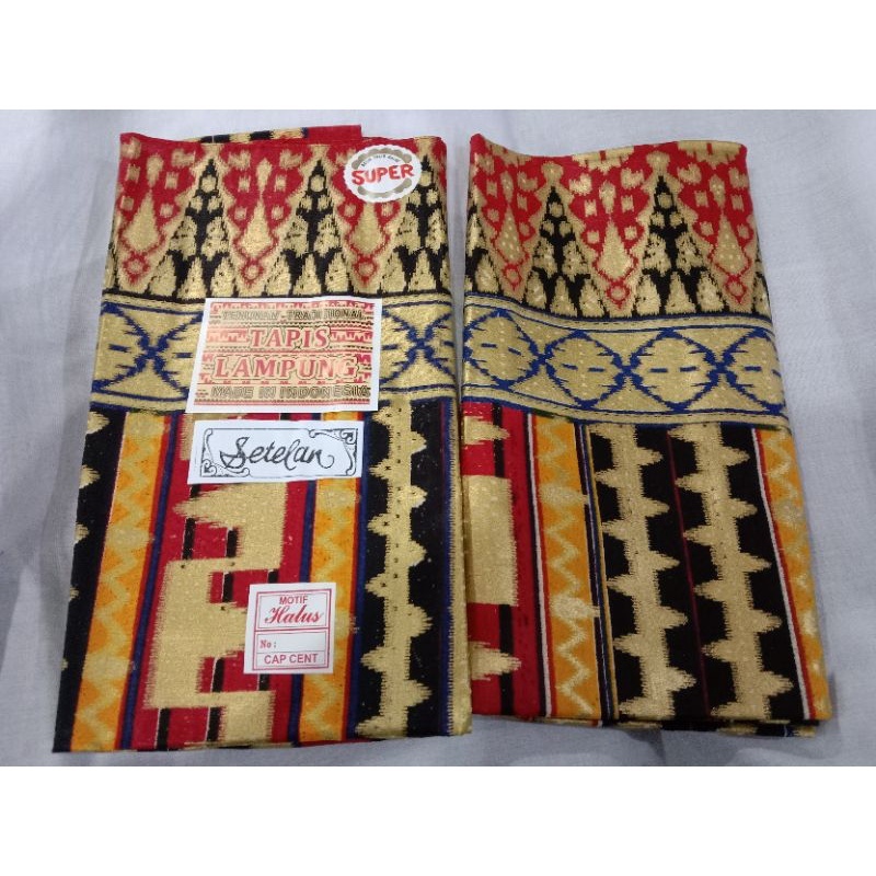 Setelan tapis Lampung selendang adat Lampung