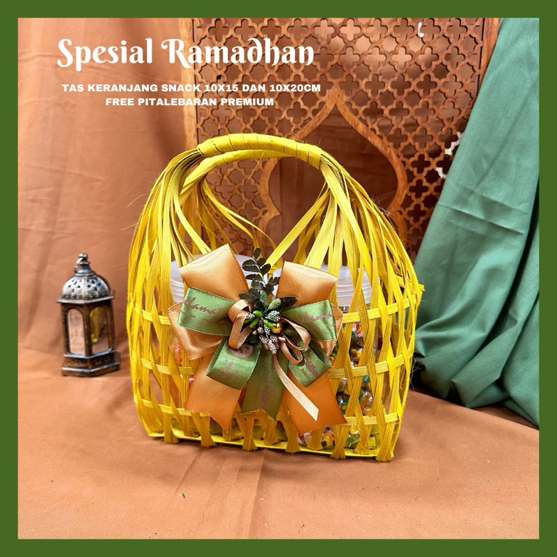 

HAMPERS KULER LEBARAN MUAT 2 TABUNG 800ml ukuran alas 20X10cm TAS SNACK WARNA + PITA KETUPAT SERI LEBARAN / tas jinjing / tas kue / hampers mini / parsel lebaran / bingkisan cantik