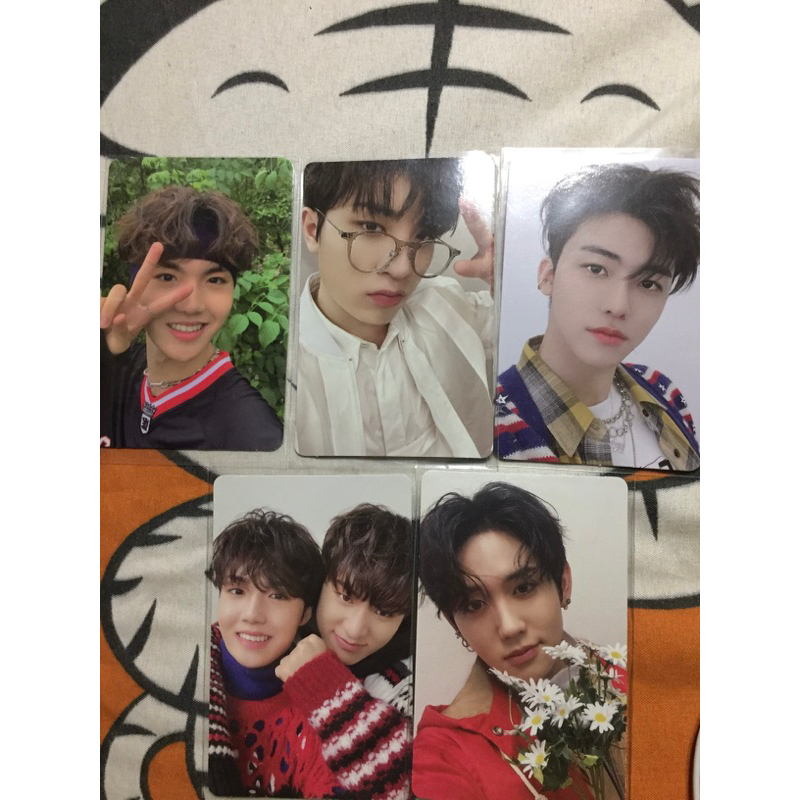 PC Doyoung Kebun Junghwan Kacamata Jaemin Hot Sauce Mashiho Bungan Doyoung Junghwan Couple The First