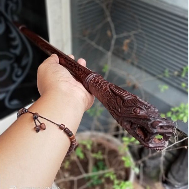 Tongkat komando bahan kayu galih asem ukir naga