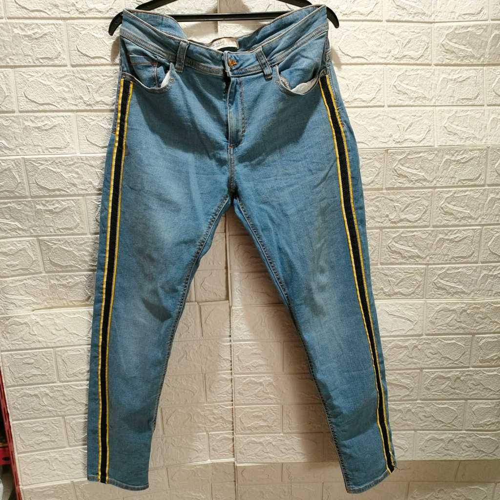 PRELOVED Celana jeans wanita ZARA BASIC Z1975 lust kuning