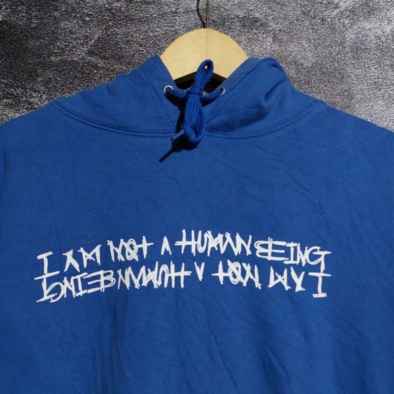 i am not human being hoodie second