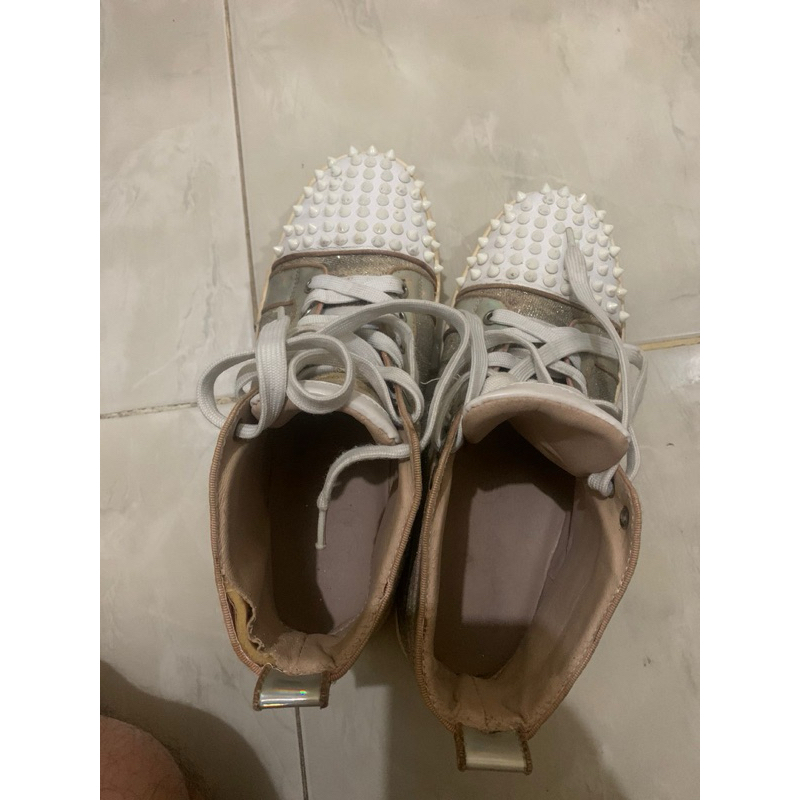 CHRISTIAN LOUBOUTIN sepatu Second BRANDED (PL)