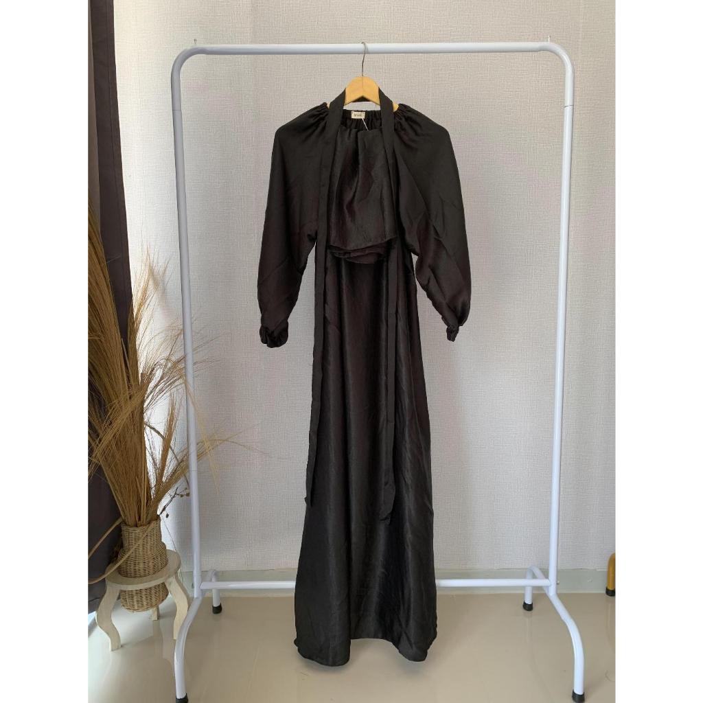 Midi Dress Gamis Silk Hitam