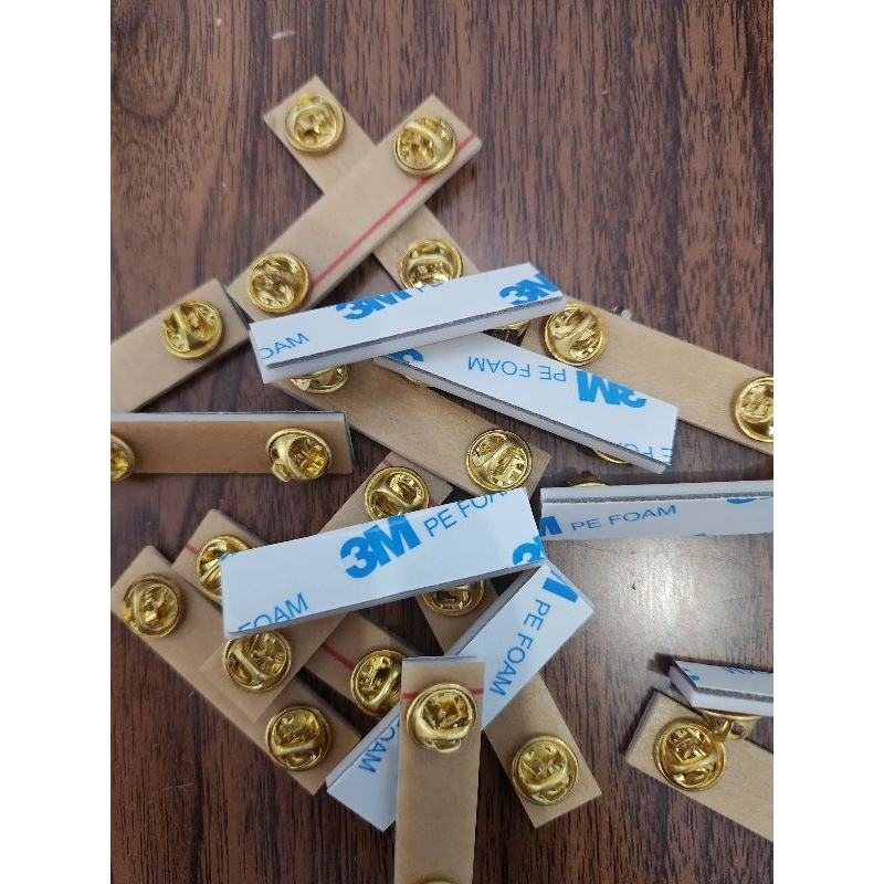 

Dudukan Nametag Paku Bunga