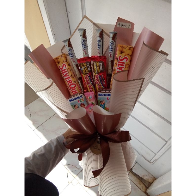 

Buket Snack / Buket coklat / Buket Silverqueen