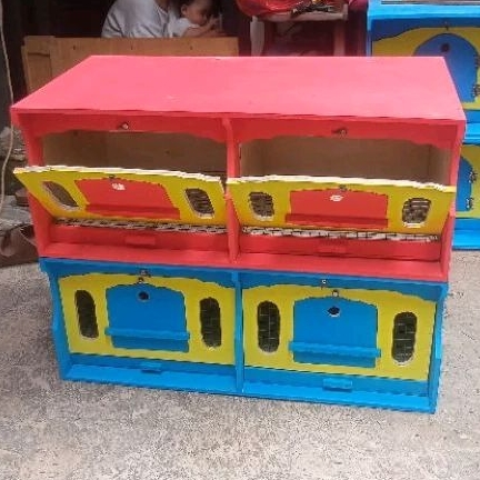 KANDANG MERPATI GUPON GANDENG WARNA 2PINTU UKURANA 26CM*34CM*68CM