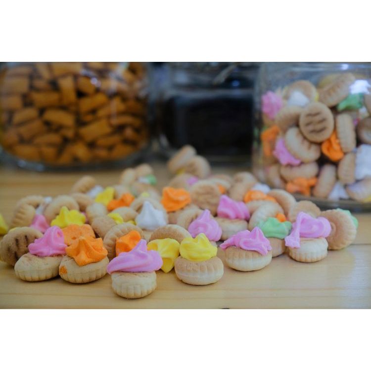 

500 gram kue kancing benik khas lebaran