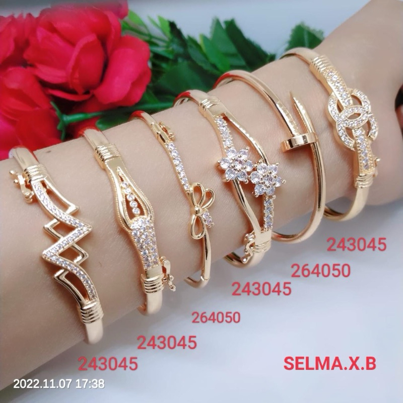 Gelang Tangan Bangle Wanita Titanium Xuping Perhiasan Aksesoris Fashion Lapis Emas Anti Karat GB22