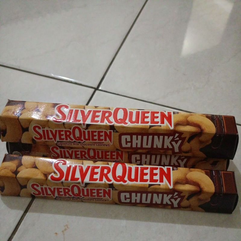 

Silverqueen Chunky Bar Cashew 95gr