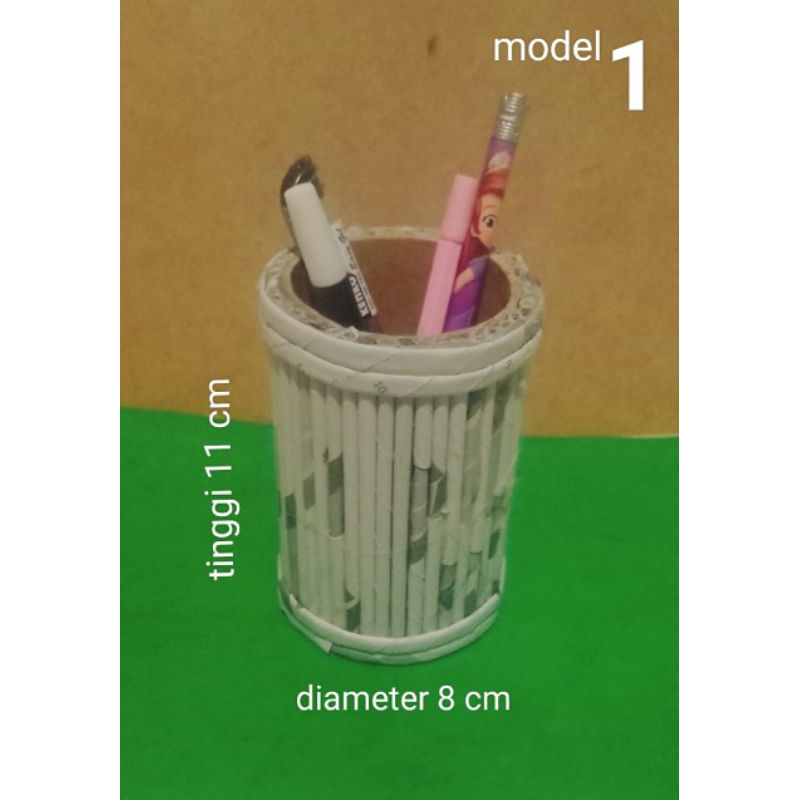 

Tempat Pensil dari Koran Bekas ( Prakarya anak dan sekolah)