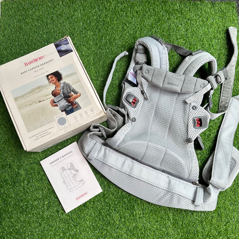 PRELOVED LIKE NEW BABY BJORN HARMONY MSHAPE