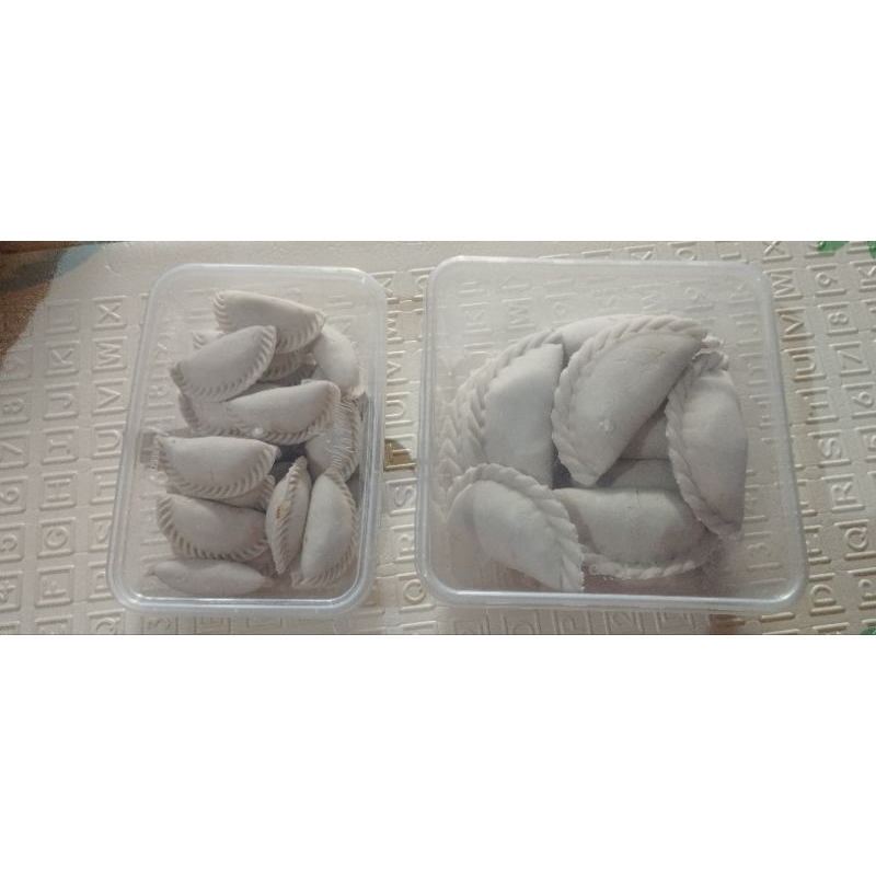 

Cireng isi ayam suwir pedas