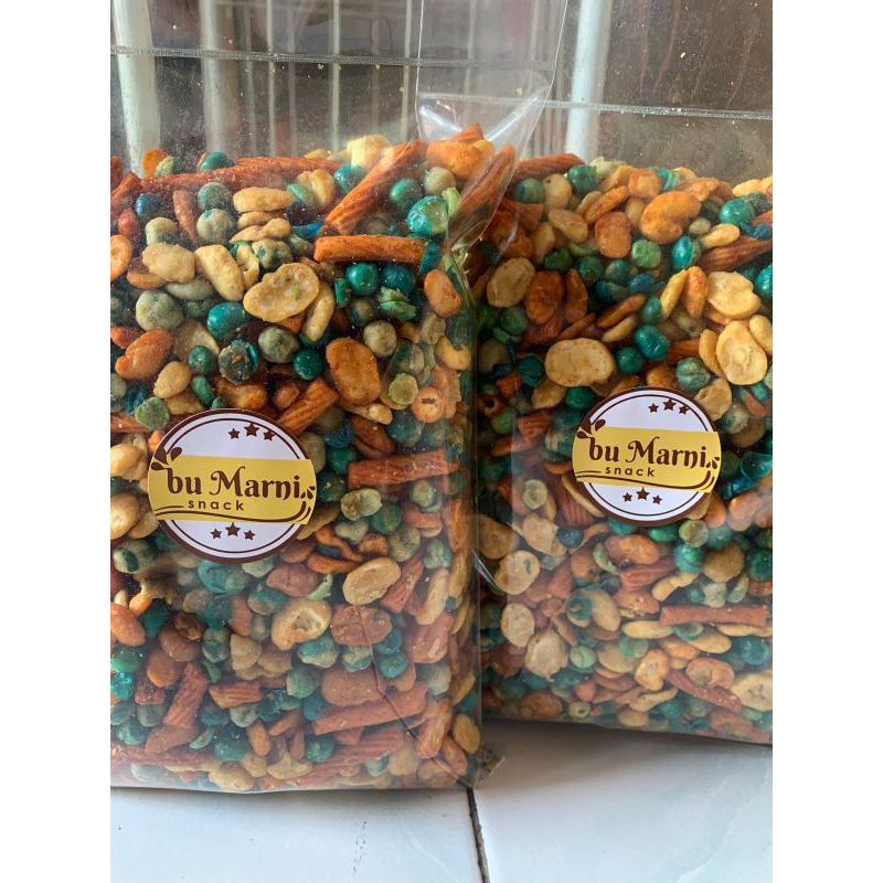 

kacang campur mix / kacang jaipong kemasan 1kg