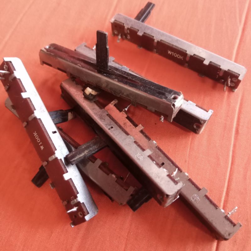 fader eq DBX 2231 100k fader plastik