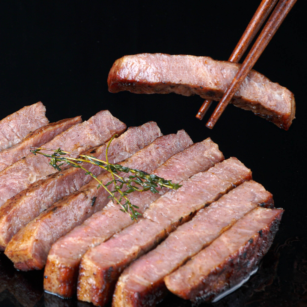 

Beef With Wagyu Marbling 200 gr