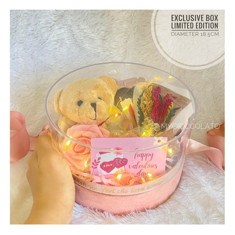 

exclusive valentine gift hadiah coklat boneka hampers valday limited edition