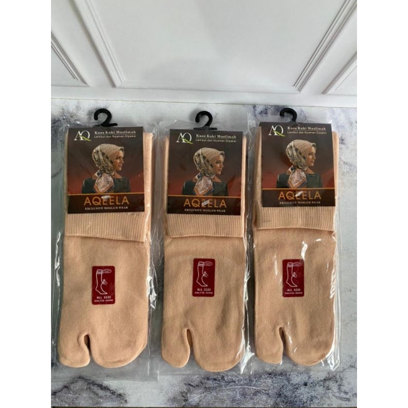 Kaos Kaki  Jempol Wanita AQEELA sebetis cream Polos