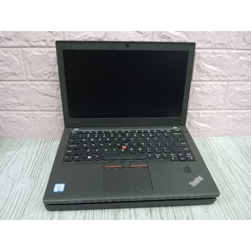 Lenovo Thinkpad X270 core i5/Gen7/ram 8/Ssd 256/like new muluss