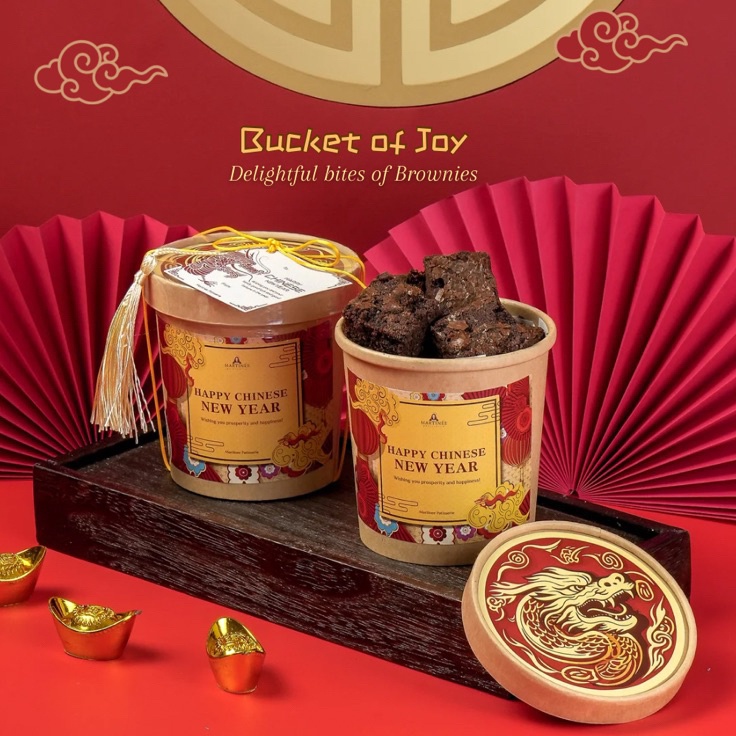 

DiSkon READY Martinee patisserie Dark Brownies bites bucket brownies fudgy snack dark chocolate Chinese new year imlek Hampers Gift