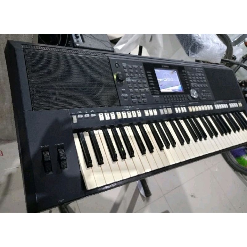 Keyboard/ Organ/ Piano Digital Yamaha PSR-S950