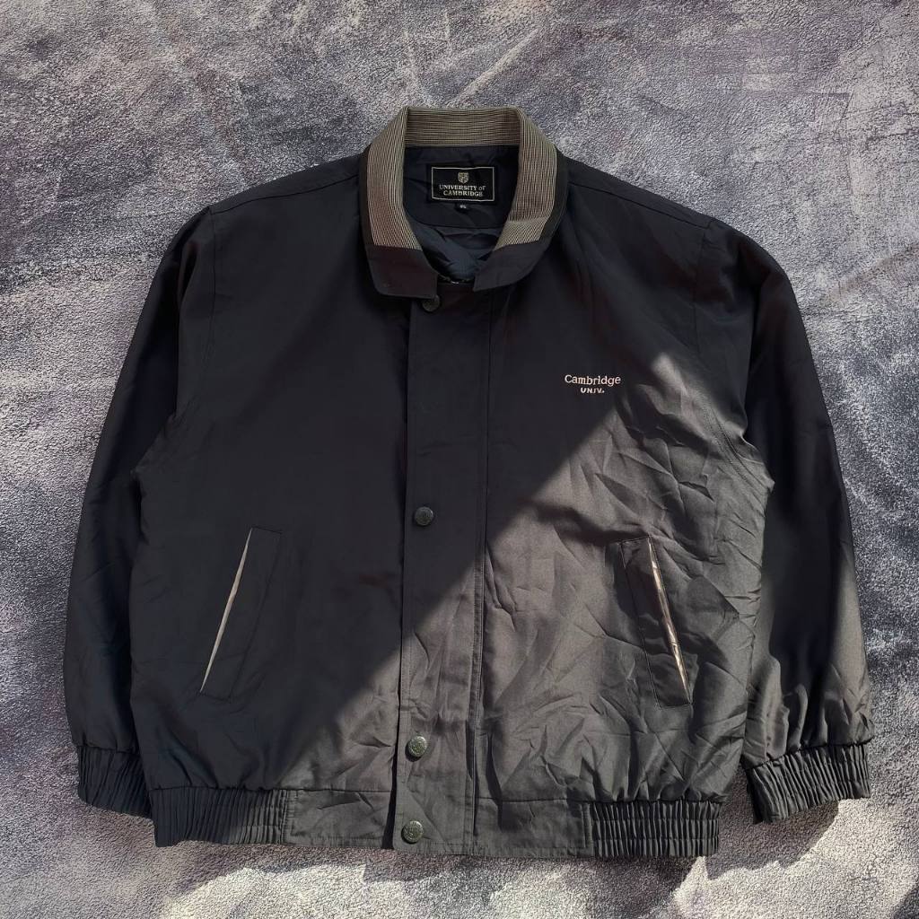 Jaket Casual University Of Cambridge