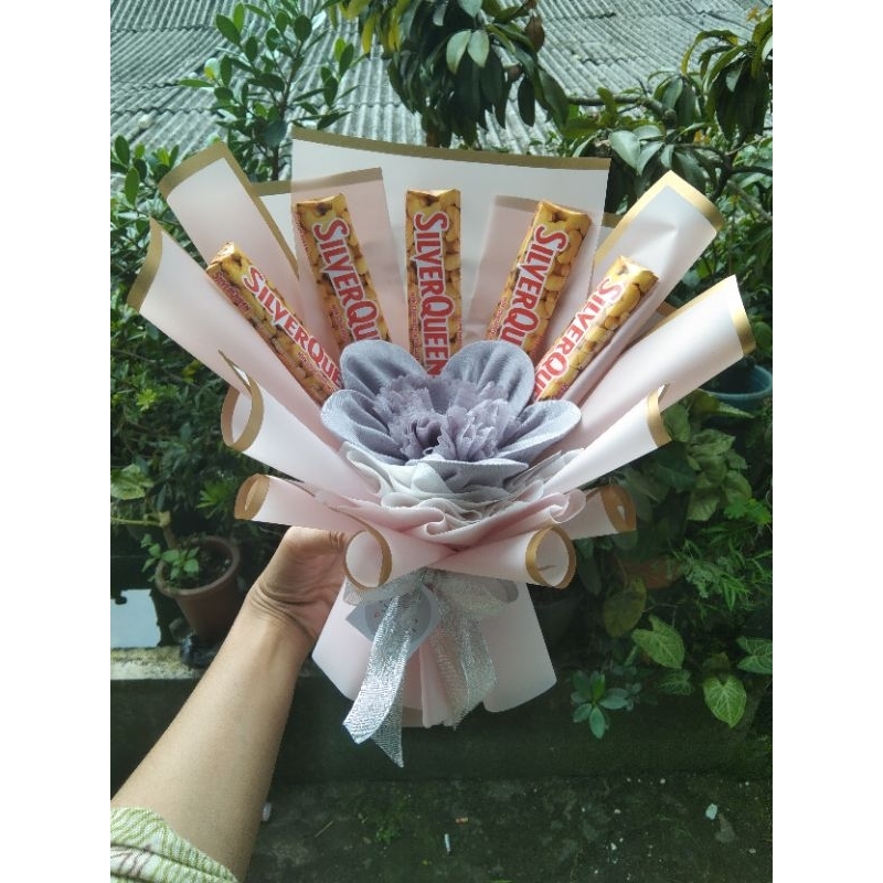 

Buket Coklat dan Hijab