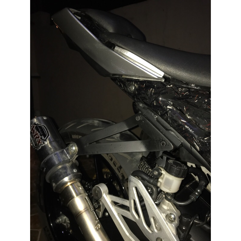 Breket Knalpot/ Hanger knalpot R15M R15 V4