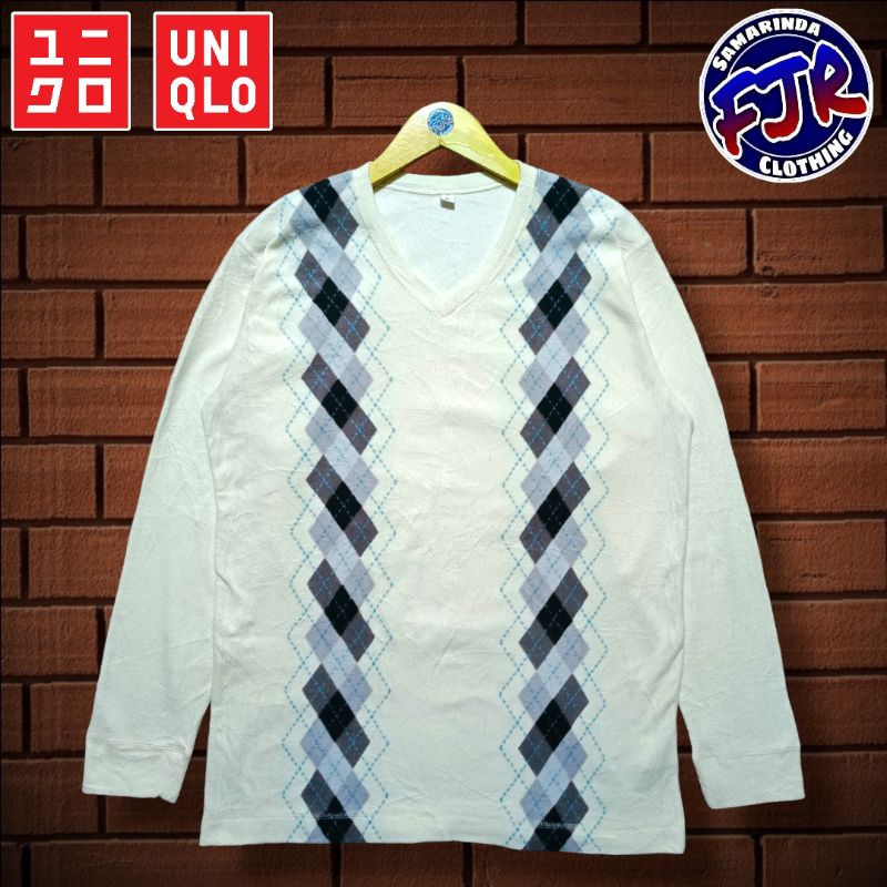 Uniqlo V-Neck Sweater Polar Fleece