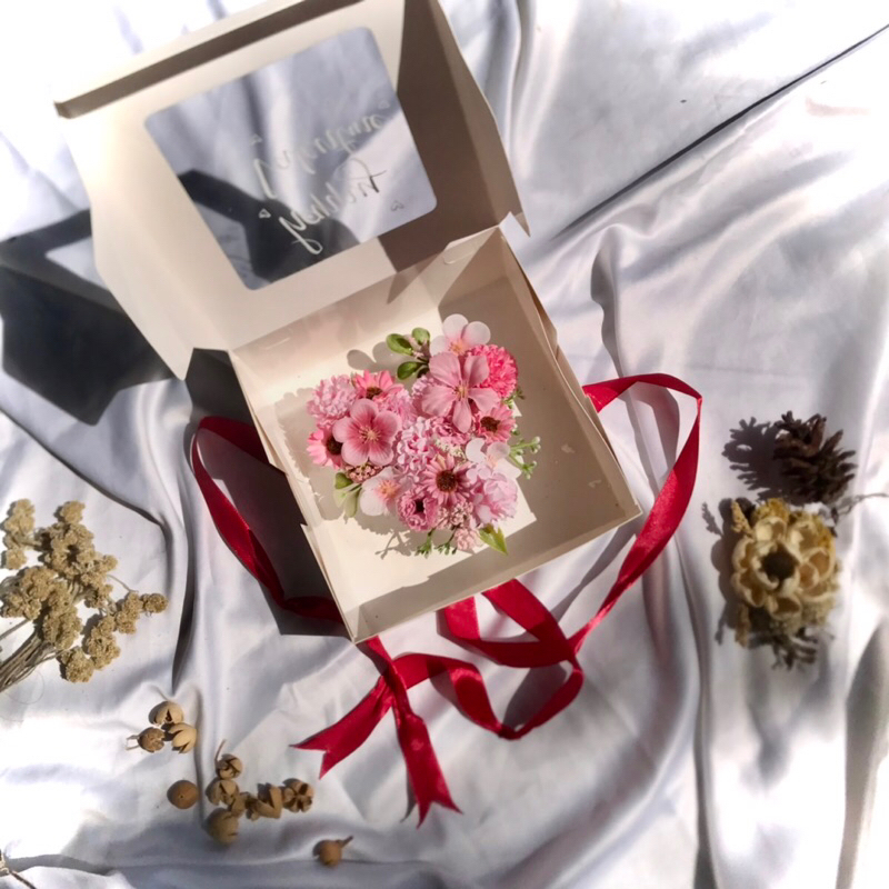 

BOX HAMPERS FLOWER's / Kado ultah / kado valentine / Kado